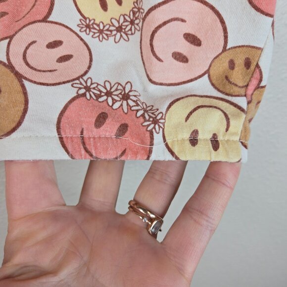 Smile Face Romper Hippie Baby Bodysuit 6 Months Pink White and Brown - Picture 4 of 8